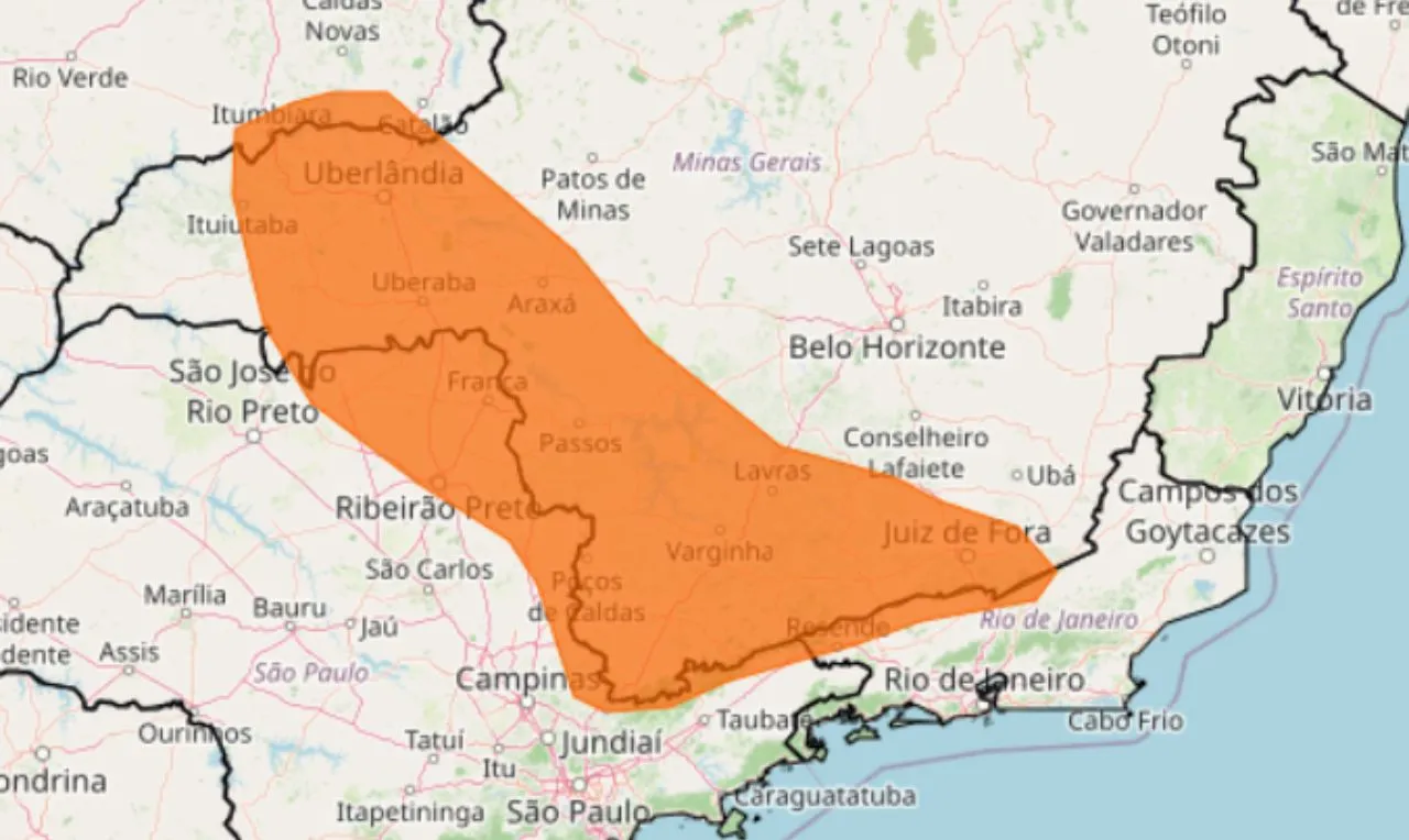o mapa mostra as &aacute;reas em alerta para chuva intensa no Sudeste e GO