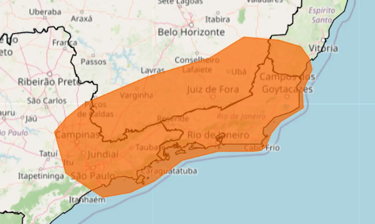 o mapa mostra as &aacute;reas em alerta para chuva intensa em &aacute;reas do MG, ES e RJ