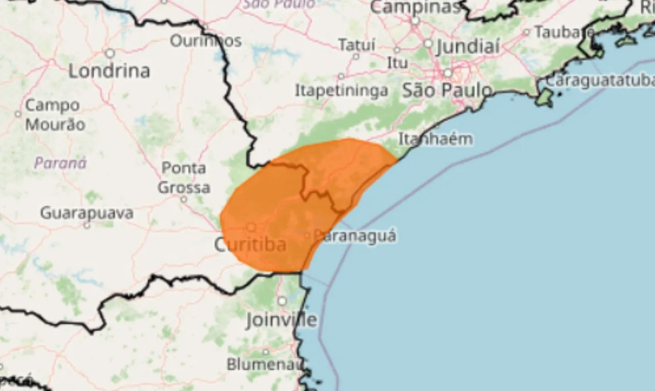 o mapa mostra as &aacute;reas em alerta para chuva intensa e ventos fortes