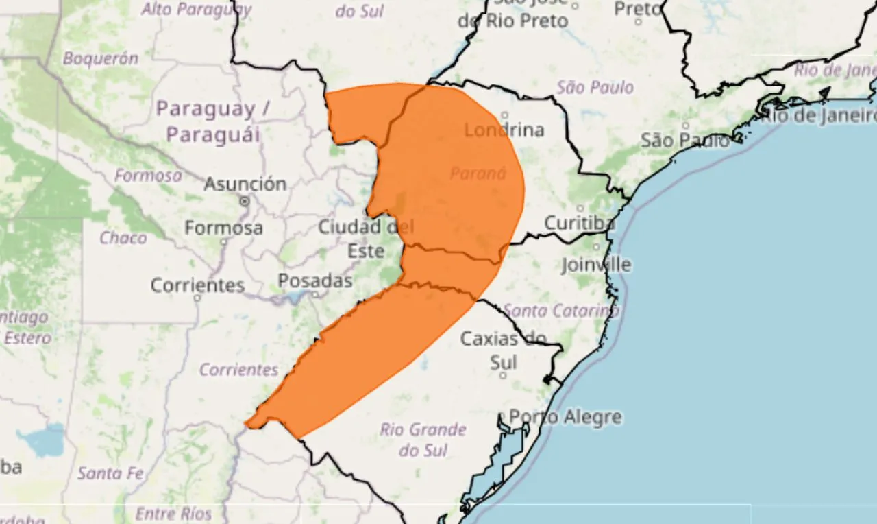 O mapa mostra as regi&otilde;es em alerta laranja para temporais e chuva intensa