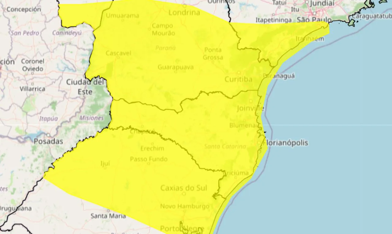 O mapa mostra as &aacute;reas em alerta para chuva intensa e ventos