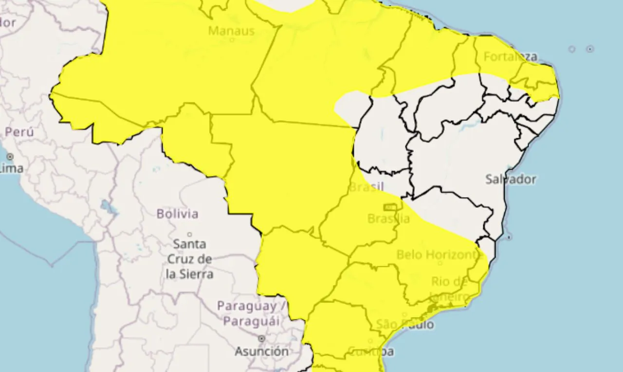 O mapa mostra as &aacute;reas em alerta para chuva intensa e ventos em todo o Brasil